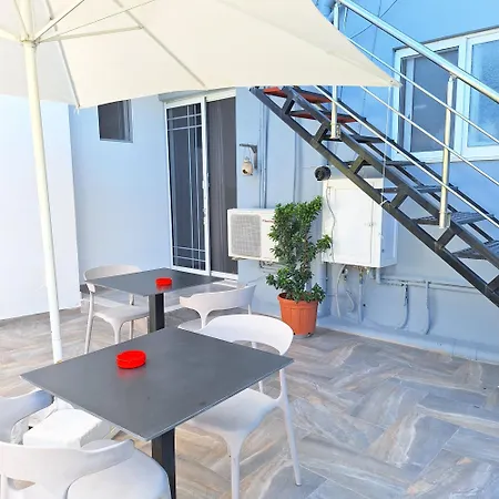 Apartamento City's Himare