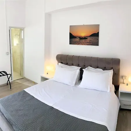 City'S Apartment *